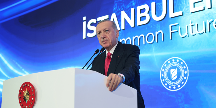 Gabar'daki kuyulardan günlük 57 bin varilin üzerinde petrol çıkarıyoruz