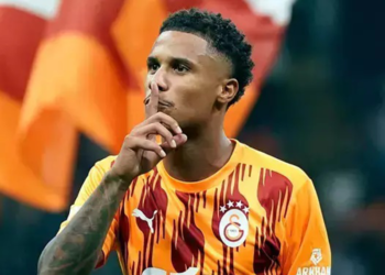 Galatasaray'da Ismail Jakobs şoku