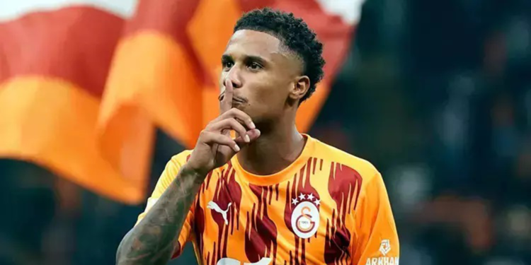 Galatasaray'da Ismail Jakobs şoku