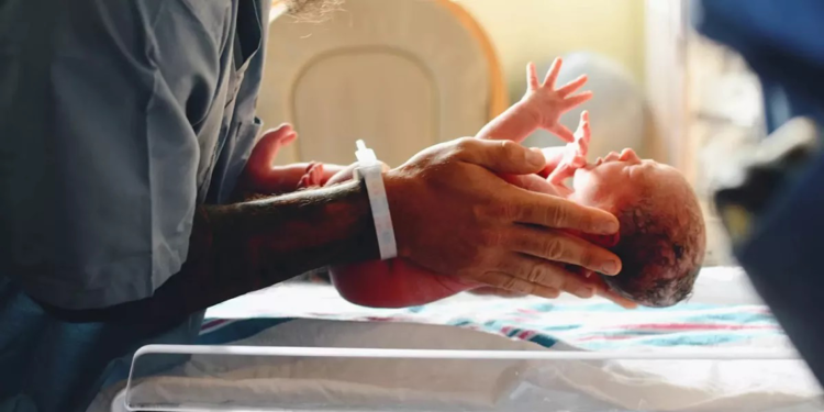 Hindistan'da hastanede çıkan yangında 10 bebek hayatını kaybetti