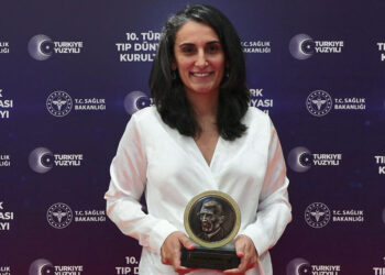 Canan Dağdeviren 2024 TÜSEB Aziz Sancar Bilim Ödülü aldı