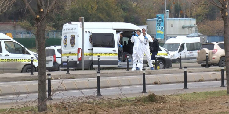 Pendik sahilde iki kişinin başından vurulmuş cesedi bulundu