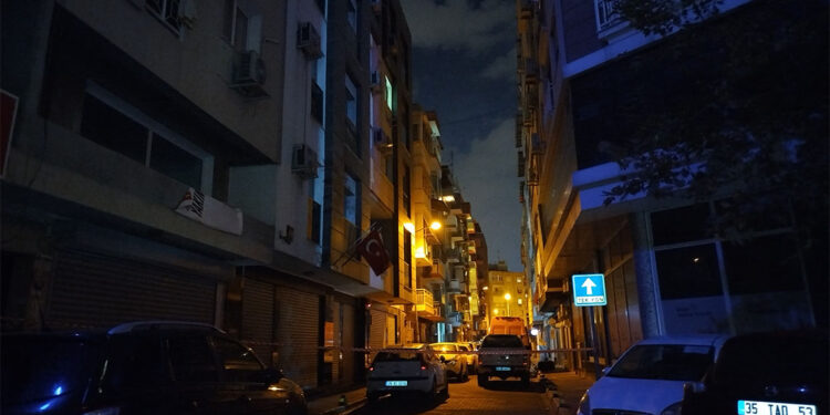 İzmir'de ilaçlama yapılan apartmanda 1 yaşındaki bebek zehirlenerek öldü