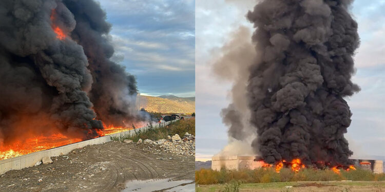 İzmir'de plastik kasa fabrikasında yangın