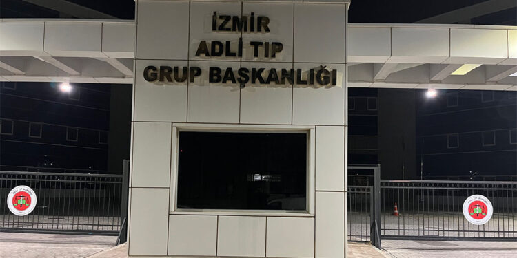 Sokakta çıkan kavga vuruldu, hastanede hayatını kaybetti