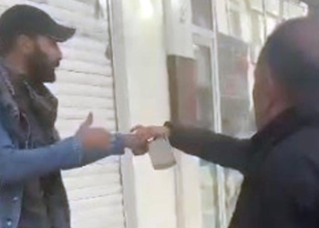 Iğdır'da AK Parti il binasına satırlı saldırı