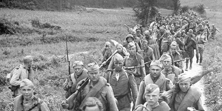 İkinci Dünya Savaşı'nda İngiltere ve Amerika'nın rolü