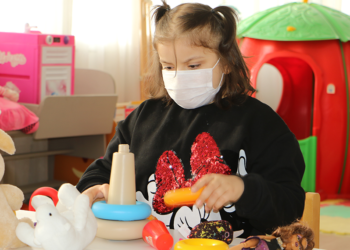 İkinci kez ilik nakli bekleyen İrem'in hayali doktor olmak