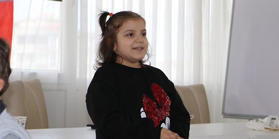 İkinci kez ilik nakli bekleyen İrem'in hayali doktor olmak