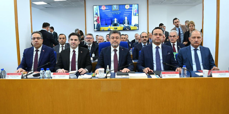 İnsanımızın sağlığıyla oynayanların gözünün yaşına bakmayacağız