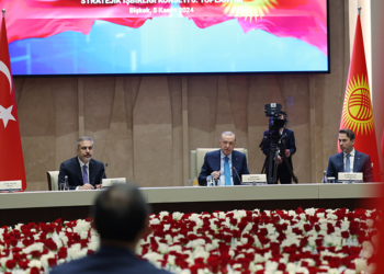 İsrail'e yönelik uluslararası baskı artırılmalı