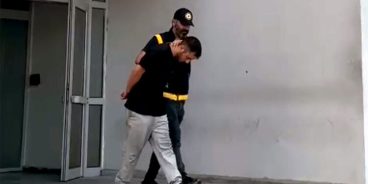 Kan testinden çıkıp motosiklet çaldı