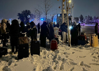 Kayseri'de servis midibüsü ile yolcu otobüsü çarpıştı: 17 yaralı