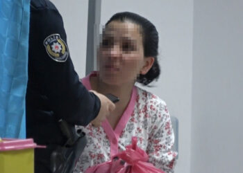 Kocası tarafından aldatıldığını düşünen kadın kendini yakmak istedi