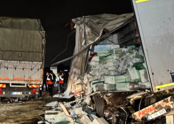 Kuzey Marmara Otoyolu'nda kaza: Ulaşım tek şeritten sağlanıyor