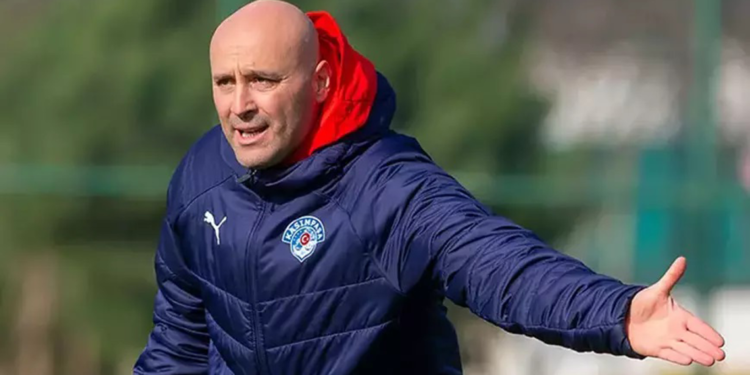 Kasımpaşa, teknik direktör Sami Uğurlu ile yollarını ayırdı