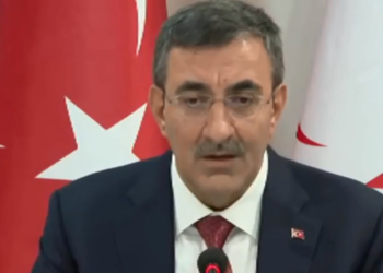 Kıbrıs Türk halkını hak ettiği mertebeye ulaştırma gayreti içindeyiz