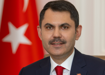 Konya Mevlana Meydanı'nı özüne kavuşturduk