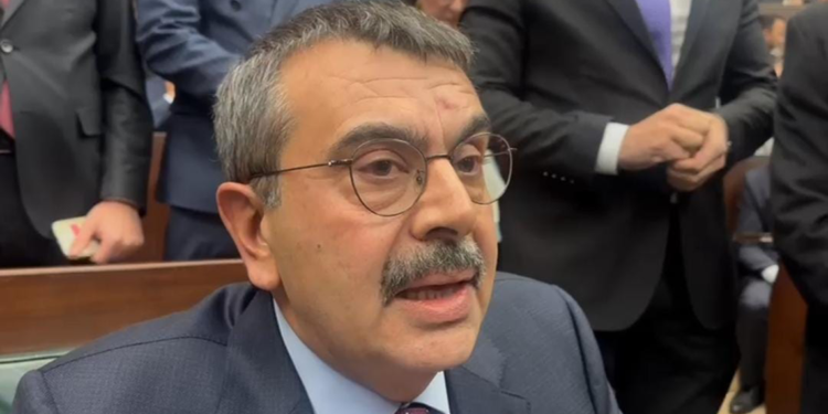 Kreş ismi altında anaokulu açma yetkileri olmadığını söylüyoruz