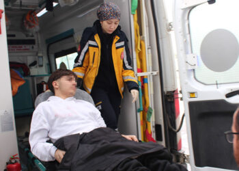 Aksaray'da lise 11'inci sınıf öğrencisi bıçaklandı