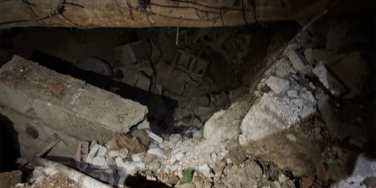 Mardin'de aşırı yağıştan müstakil ev çöktü: 2 yaralı