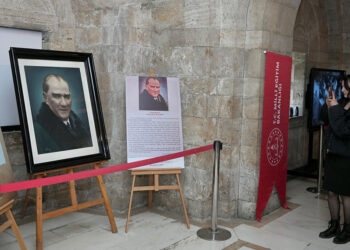 'Orijinal Atatürk Portresi Sergisi' Anıtkabir'de yoğun ilgi gördü