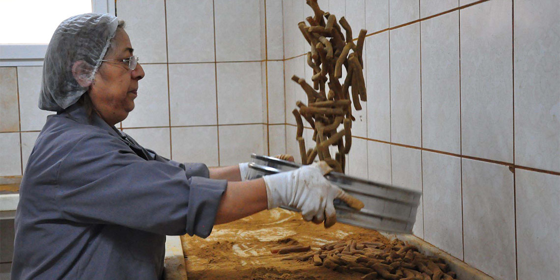 Tarım ve Orman Bakanı İbrahim Yumaklı sosyal medya hesabından yaptığı açıklamada, "Manisa'nın ünlü Mesir macunu AB tescili aldı" dedi.