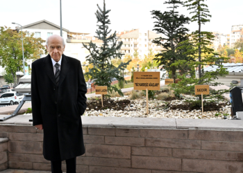 MHP Genel Merkezi önüne 'Biz kardeşiz' ağaçları dikildi