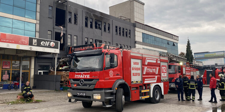 Samsun'da mobilya imalathanesinde 1 yılda 3'üncü yangın