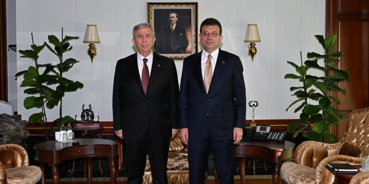 Mansur Yavaş ve Ekrem İmamoğlu bir araya geldi