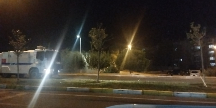 Mardin'de güvenlik güçlerine saldırı; 9 gözaltı