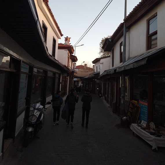 Menteşe Arasta'da çocukluk