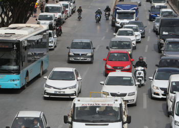 Motosiklet satışı, otomobili 'solladı'