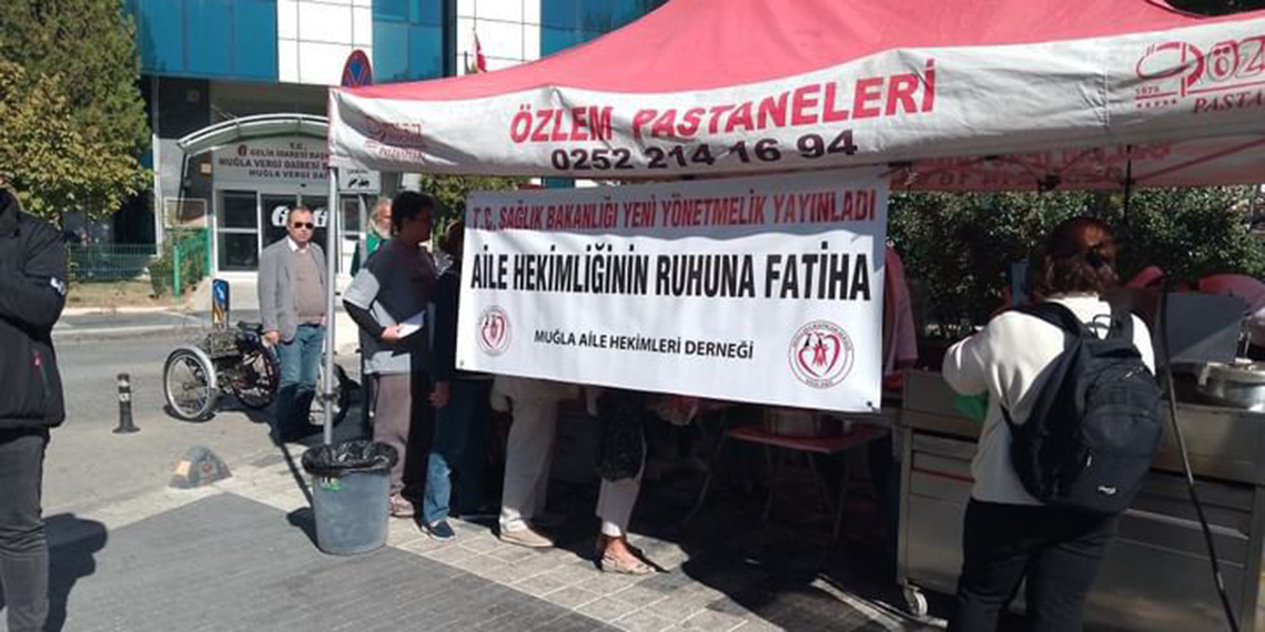 Muğla'da aile hekimleri grevde: Aile hekimliğinin ruhuna Fatiha okudular