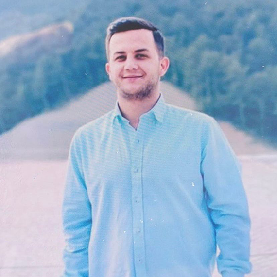 Muhabir Semra Demirelli, erkek arkadaşı tarafından ağır yaralandı