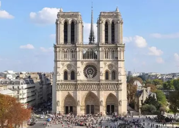 Notre-Dame Katedrali'nde çanlar 5 yıl sonra ilk kez çaldı