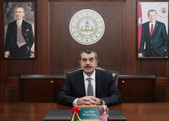 Öğretmenlerin itibarı, toplumun itibarıdır