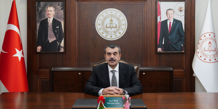 Öğretmenlerin itibarı, toplumun itibarıdır