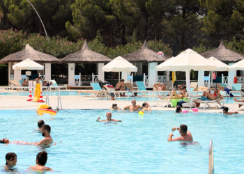 Otellerde 1 haftalık ders çalışma kampı