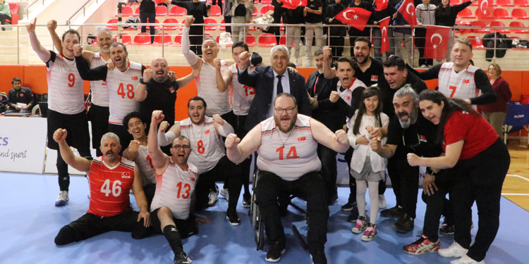 Oturarak Voleybol Erkek Milli Takımı namağlup şampiyon