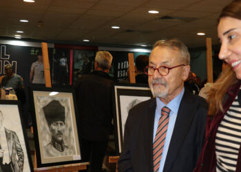 Naci Görür'e ‘Başöğretmen Atatürk Onur Ödülü’ verildi