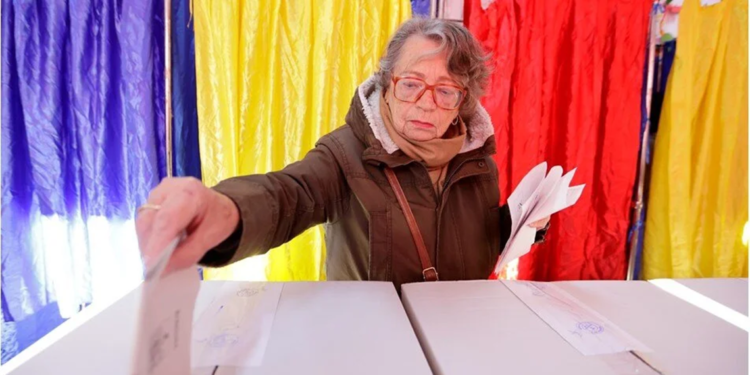 Romanya'da cumhurbaşkanlığı seçimi ikinci tura kaldı