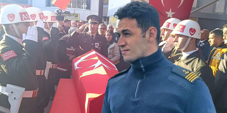 Kazada şehit olan Deniz Teğmen Mustafa Kemal Öz defnedildi