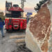 12 ton ağırlığındaki mermer blok yola düştü