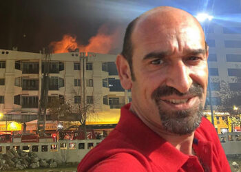 Sivas'ta dershane çatısında yangın; Öğretmen ölü bulundu
