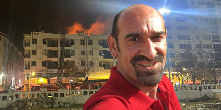 Sivas'ta dershane çatısında yangın; Öğretmen ölü bulundu