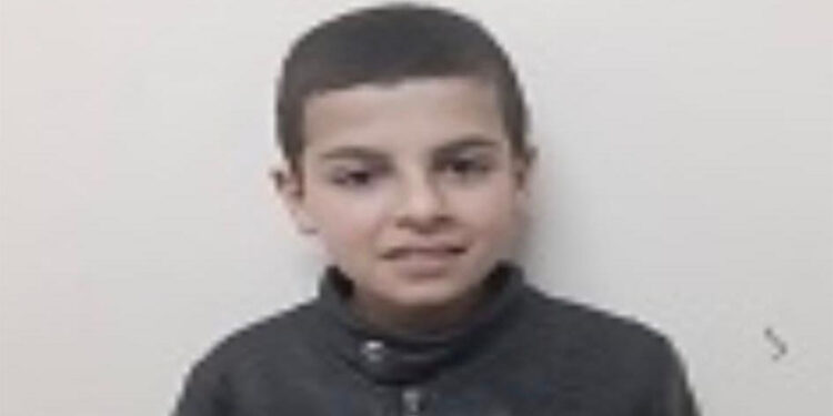 Sobadan çıkan yangında telefonunu almak için eve girince öldü