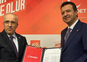 Saadet Partisi Genel Başkanı Mahmut Arıkan, mazbatasını aldı