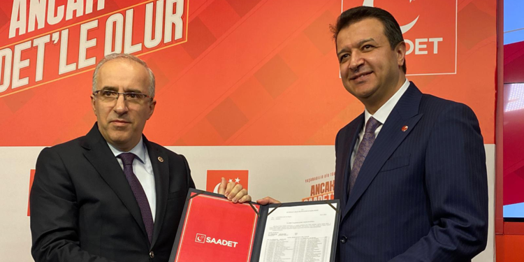 Saadet Partisi Genel Başkanı Mahmut Arıkan, mazbatasını aldı