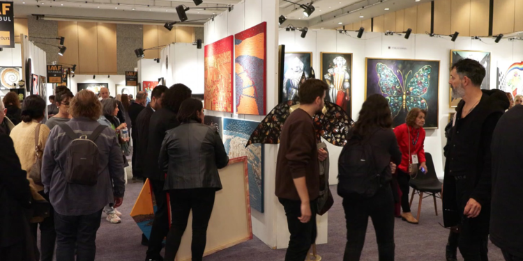 Sanat ve antika tutkunları Lütfi Kırdar’daki fuarda buluştu